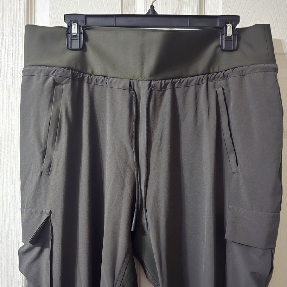 Athleta Sutton Cargo Joggers, Olive Green, Pull-On, Knit Waistband, Sz 14, EUC! - Picture 4 of 9
